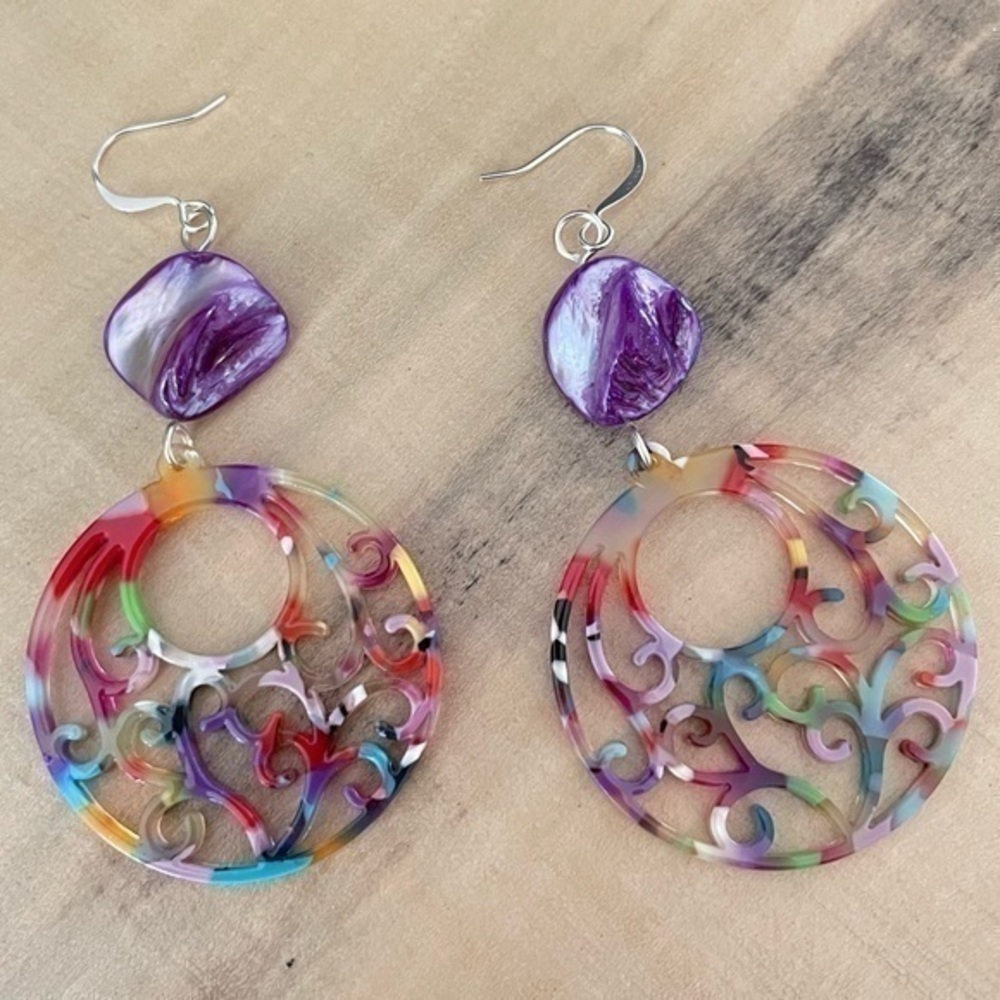 2/$29 Handmade Rainbow Acrylic Hoop & Purple Shell Earrings 3β Y2K 90s 80s - Picture 4 of 5